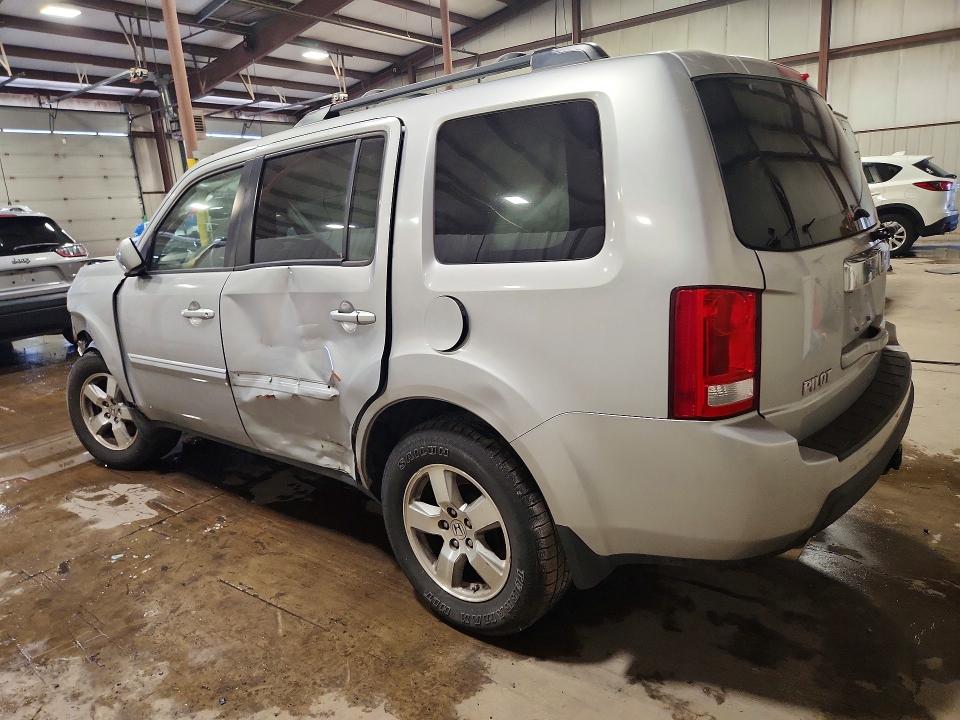 Photo 2 from auction – 2011 HONDA PILOT with VIN 5FNYF3H51BB028431