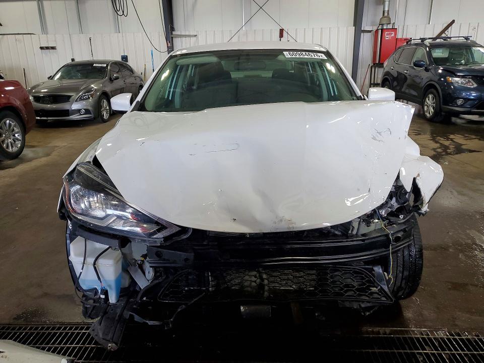 Photo 5 from auction – 2017 NISSAN SENTRA with VIN 3N1AB7APXHY303679