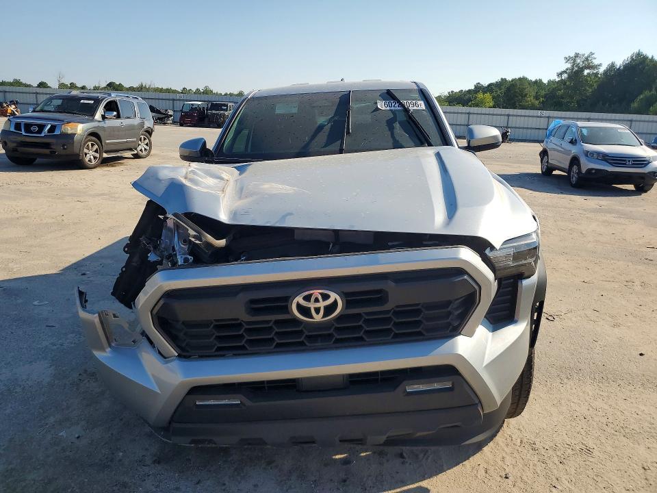 Foto 5 de la subasta – 2024 TOYOTA TACOMA con VIN 3TYLC5LN7RT013559