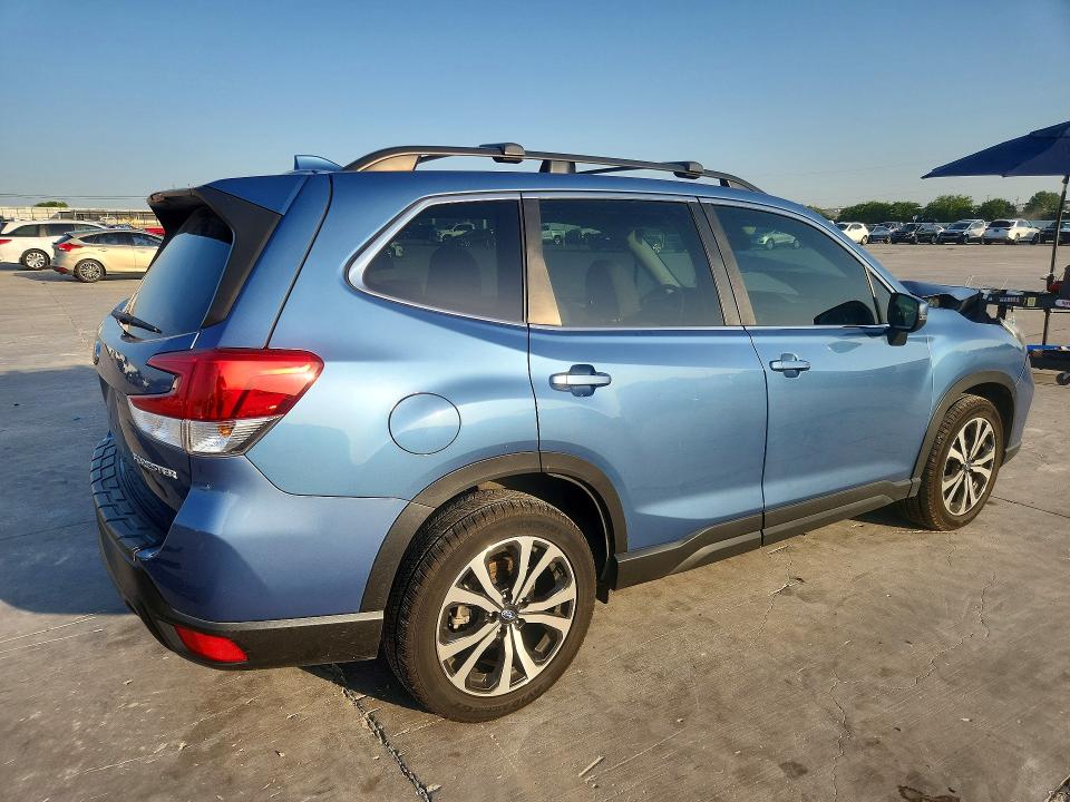Photo 3 from auction – 2021 SUBARU FORESTER with VIN JF2SKASCXMH460646