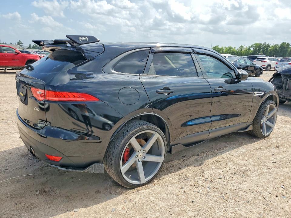 Photo 3 from auction – 2017 JAGUAR F-PACE with VIN SADCS2BVXHA496429