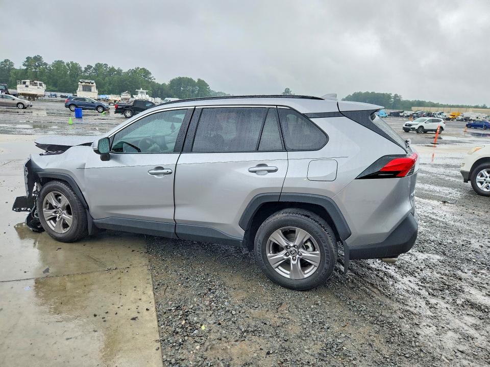 Photo 2 from auction – 2024 TOYOTA RAV4 with VIN 2T3W1RFV8RC303214