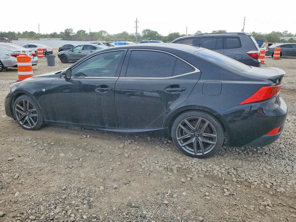صورة رقم 2 من المزاد - 2020 LEXUS IS مع VIN JTHGA1D21L5102958