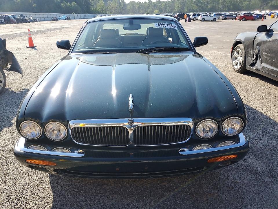 Photo 5 from auction – 2001 JAGUAR XJ8 with VIN SAJDA14C71LF29202