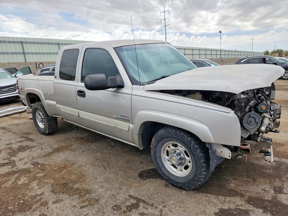 Photo 4 from auction – 2004 CHEVROLET SILVERADO with VIN 1GCHK29284E394305