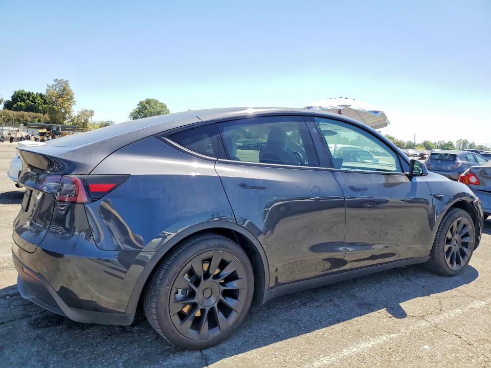 صورة رقم 3 من المزاد - 2024 TESLA MODEL Y مع VIN 7SAYGAEEXRF009718