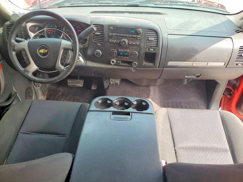 Photo 8 from auction – 2011 CHEVROLET SILVERADO with VIN 1GCRKSE35BZ119063