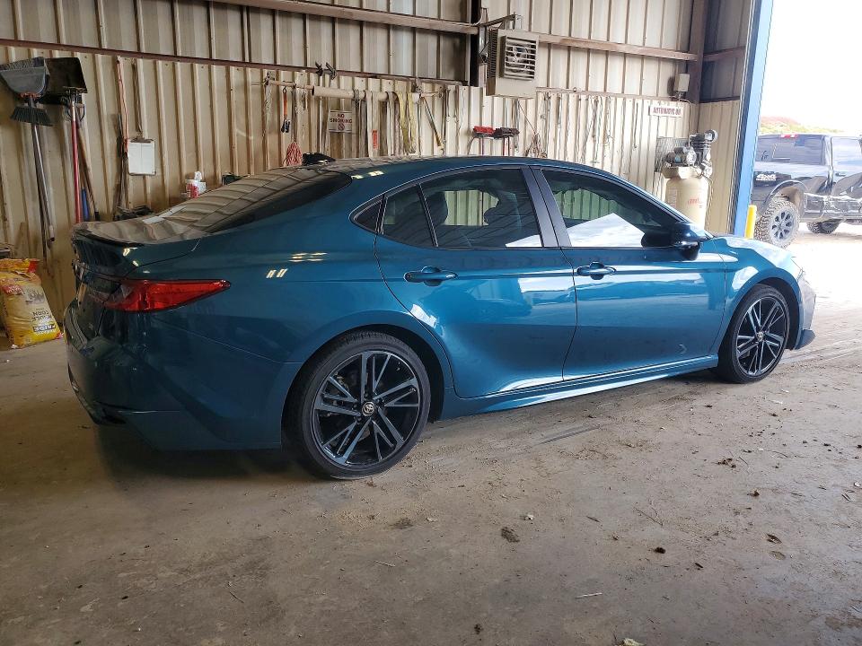 Photo 3 from auction – 2026 TOYOTA CAMRY with VIN 4T1DAACK6TU695871