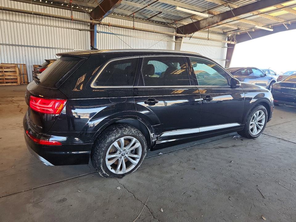 Photo 3 from auction – 2019 AUDI Q7 with VIN WA1LAAF74KD034078