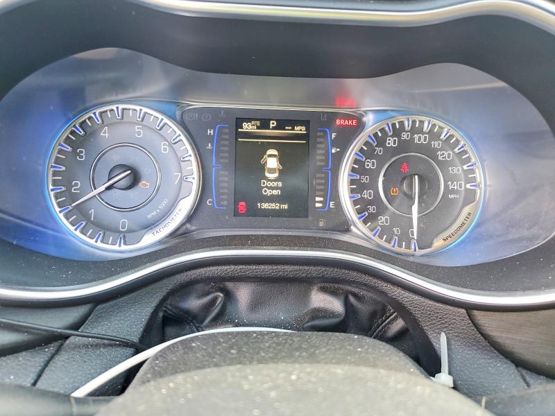 Photo 9 from auction – 2015 CHRYSLER 200 with VIN 1C3CCCAB8FN563013