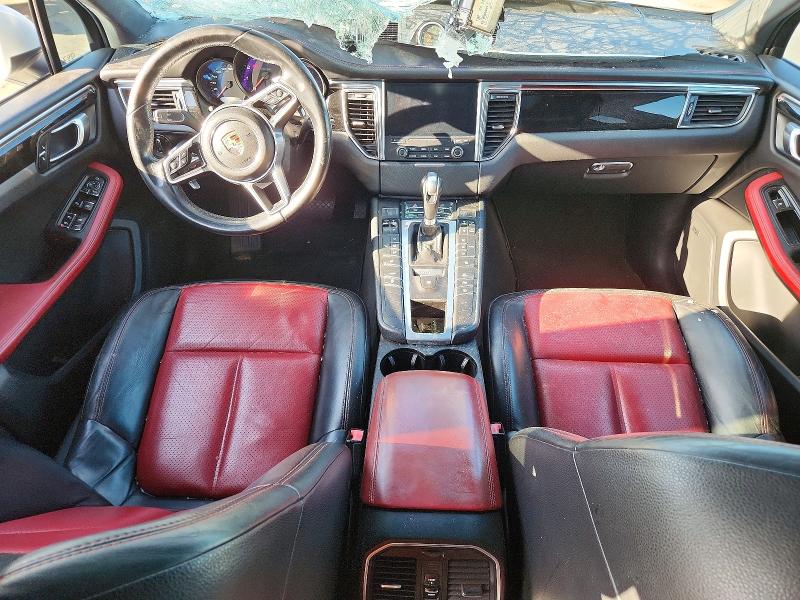 Photo 8 from auction – 2018 PORSCHE MACAN with VIN WP1AA2A56JLB05504