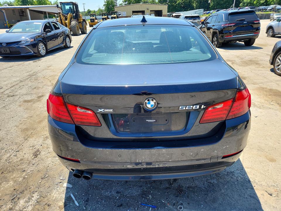 Photo 6 from auction – 2013 BMW 528 with VIN WBAXH5C53DDW16122