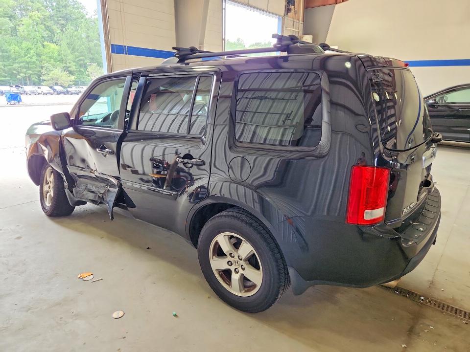 Photo 2 from auction – 2011 HONDA PILOT with VIN 5FNYF4H56BB093460