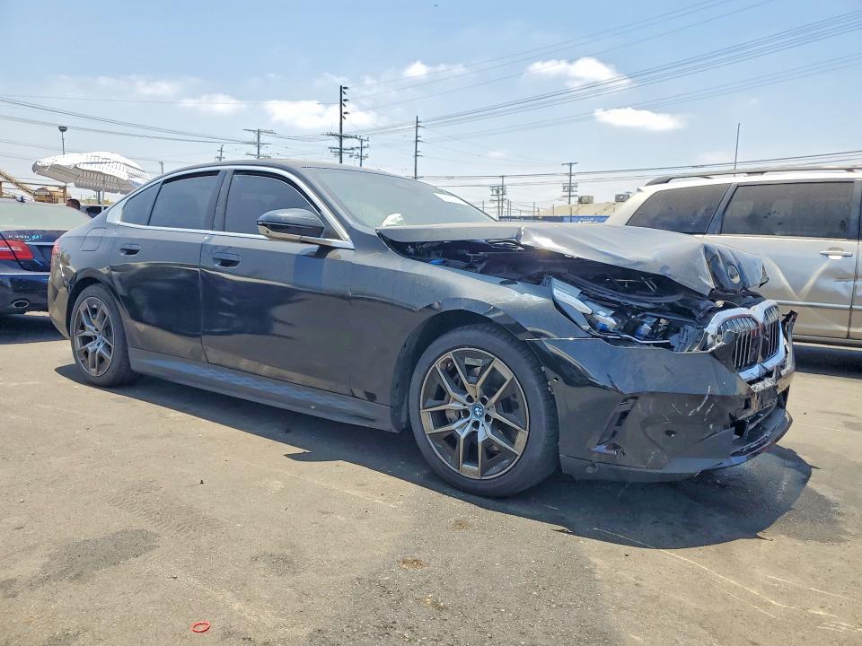 Foto 4 de la subasta – 2024 BMW I5 con VIN WBY33FK00RCR63611