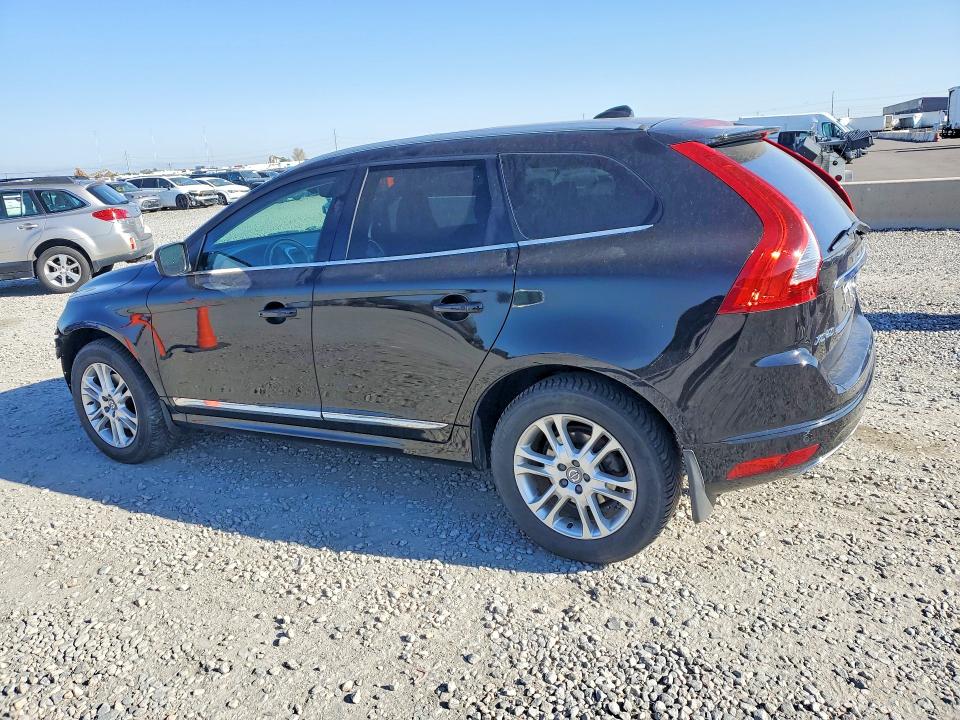 Photo 2 from auction – 2016 VOLVO XC60 with VIN YV4612RK2G2799962