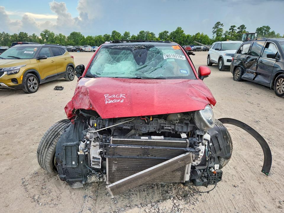 Photo 5 from auction – 2018 FIAT 500X with VIN ZFBCFXDB6JP649359