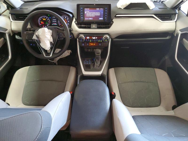 Photo 8 from auction – 2019 TOYOTA RAV4 with VIN 2T3P1RFV3KW075244