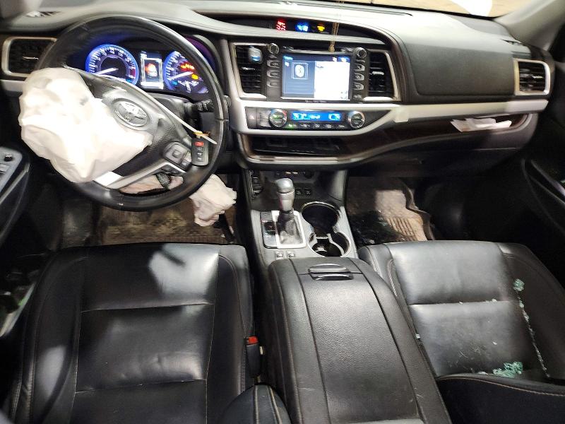 Photo 8 from auction – 2019 TOYOTA HIGHLANDER with VIN 5TDJZRFH9KS599332