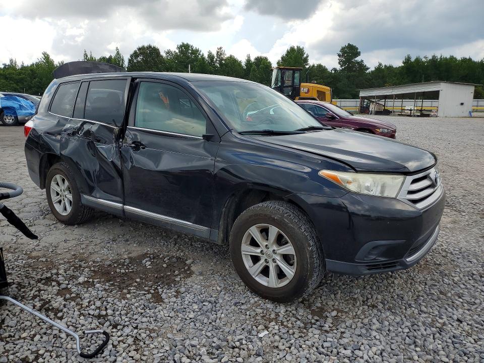 Photo 4 from auction – 2013 TOYOTA HIGHLANDER with VIN 5TDZK3EH5DS132420