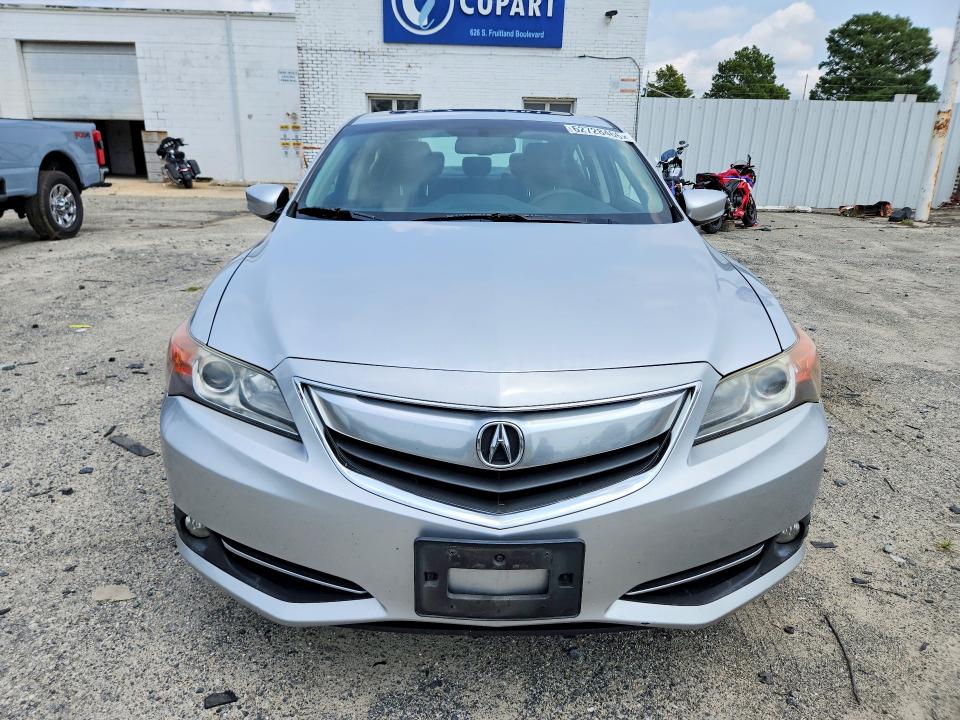 Photo 5 from auction – 2013 ACURA ILX with VIN 19VDE3F79DE302336