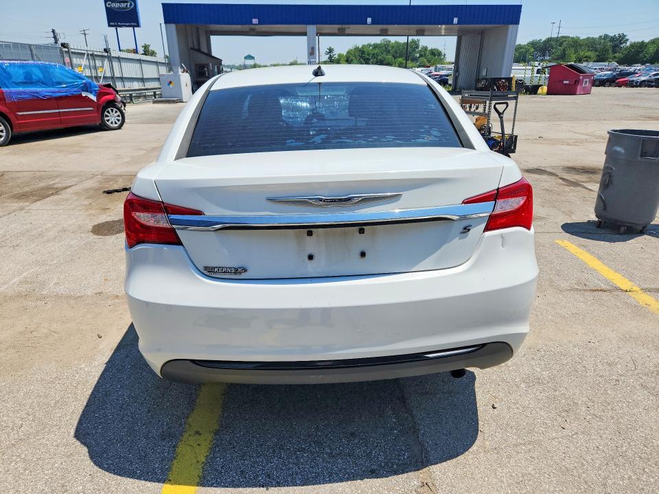 Photo 6 from auction – 2013 CHRYSLER 200 with VIN 1C3CCBBB0DN600660