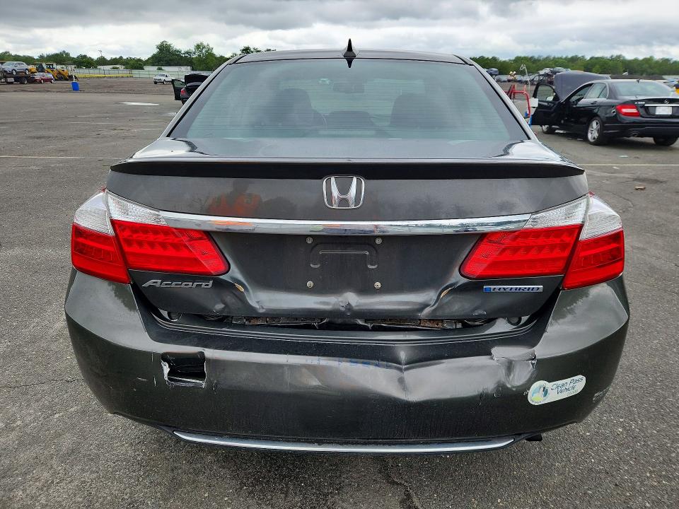 Photo 6 from auction – 2014 HONDA ACCORD with VIN 1HGCR6F51EA002125