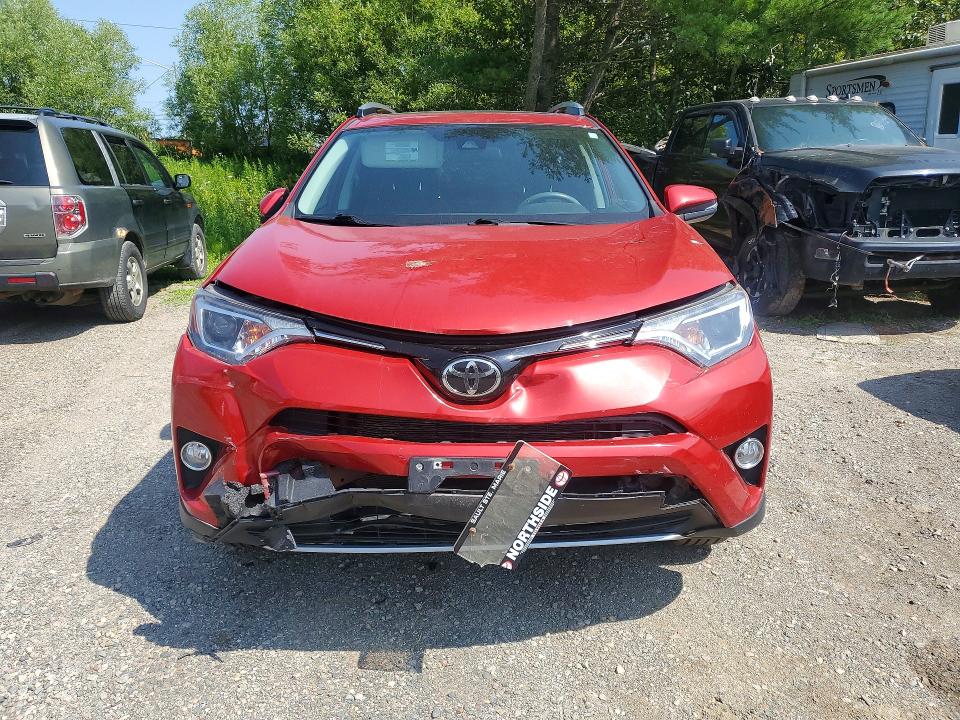 Photo 5 from auction – 2017 TOYOTA RAV4 with VIN 2T3RFREV0HW615010