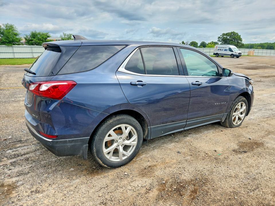 Photo 3 from auction – 2018 CHEVROLET EQUINOX with VIN 3GNAXTEX9JS537703