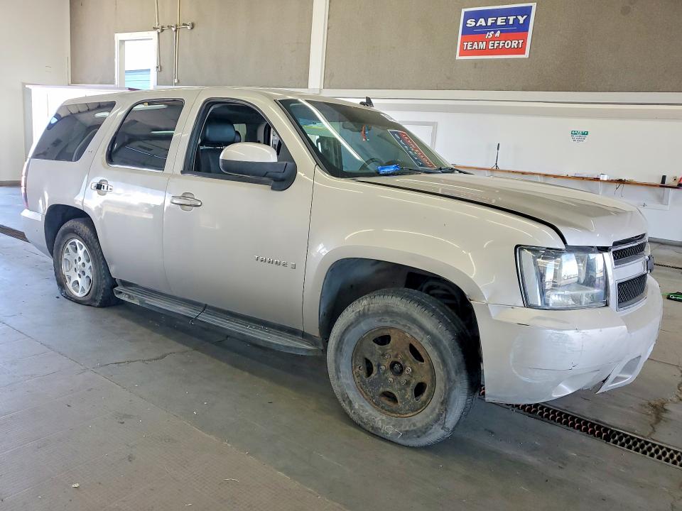 Photo 4 from auction – 2007 CHEVROLET TAHOE with VIN 1GNFK13007R236960