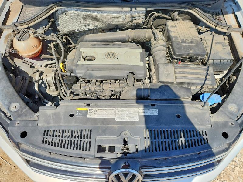 Photo 11 from auction – 2015 VOLKSWAGEN TIGUAN with VIN WVGAV7AX0FW563125