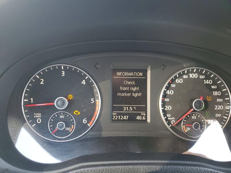 Photo 9 from auction – 2015 VOLKSWAGEN PASSAT with VIN 1VWAN7A33EC040406