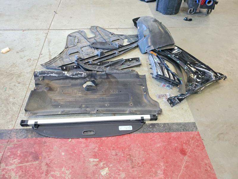 Photo 12 from auction – 2022 HYUNDAI TUCSON with VIN 5NMJBCAE3NH075986