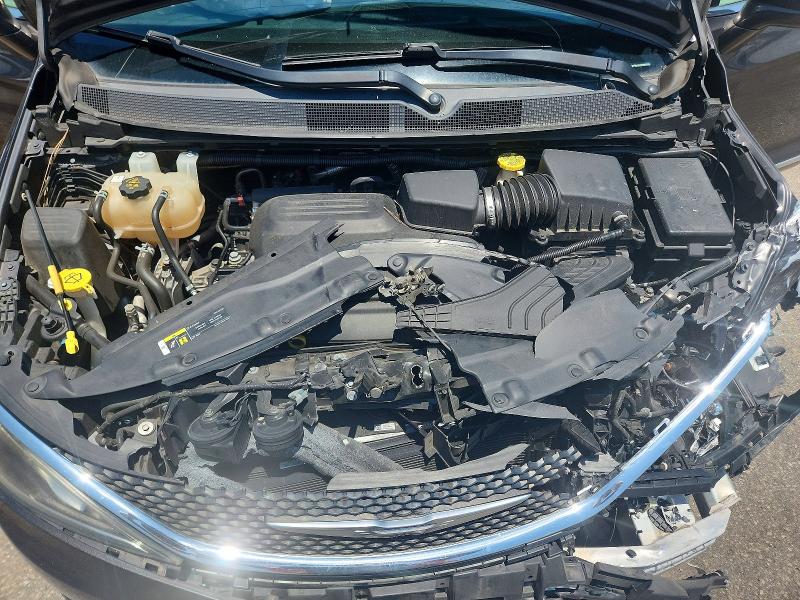 Снимка 12 от търг – 2018 CHRYSLER PACIFICA с VIN 2C4RC1BG2JR269607