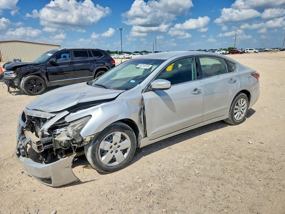 NISSAN ALTIMA 2015 with VIN 1N4AL3AP1FN876554 - Photo from auction
