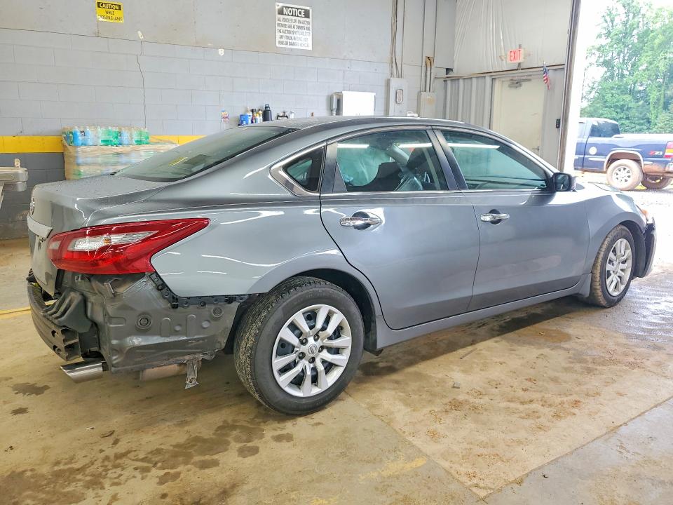 Photo 3 from auction – 2018 NISSAN ALTIMA with VIN 1N4AL3AP6JC479720