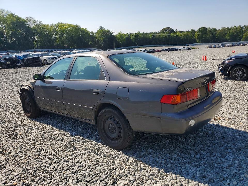 Photo 2 from auction – 2000 TOYOTA CAMRY with VIN 4T1BF28K8YU934755