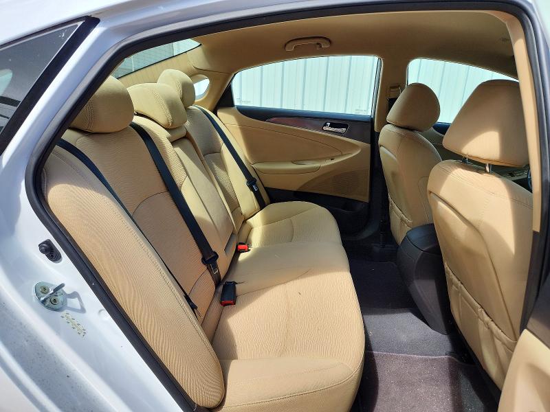 Photo 10 from auction – 2014 HYUNDAI SONATA with VIN KMHEC4A43EA114531