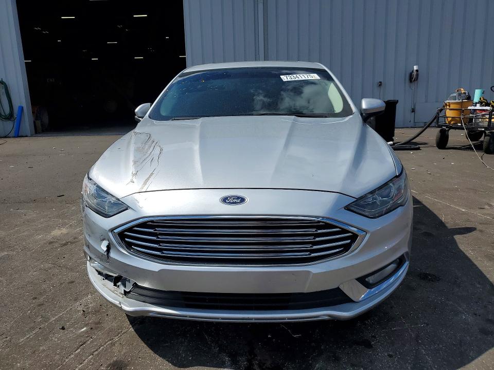 Zdjęcie 5 z aukcji – 2017 FORD FUSION z VIN 3FA6P0LU1HR382125