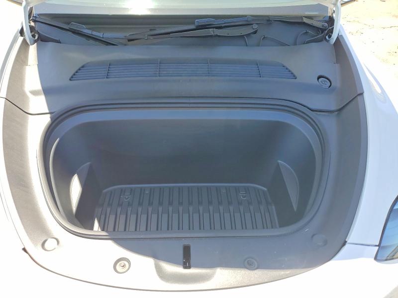 Photo 11 from auction – 2025 TESLA MODEL Y with VIN 7SAYGDED9SF229317