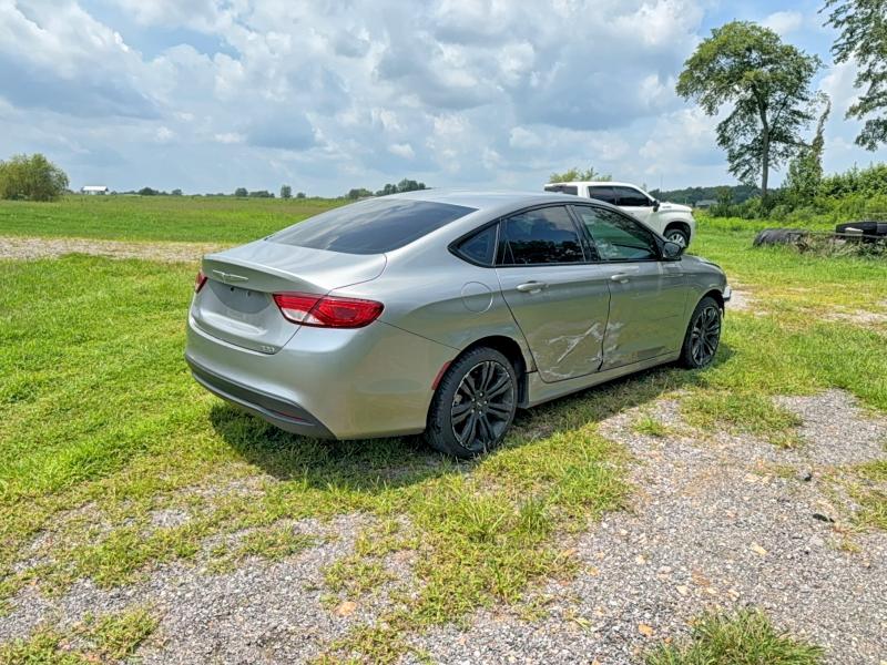 Photo 4 from auction – 2017 CHRYSLER 200 with VIN 1C3CCCFB8HN504085