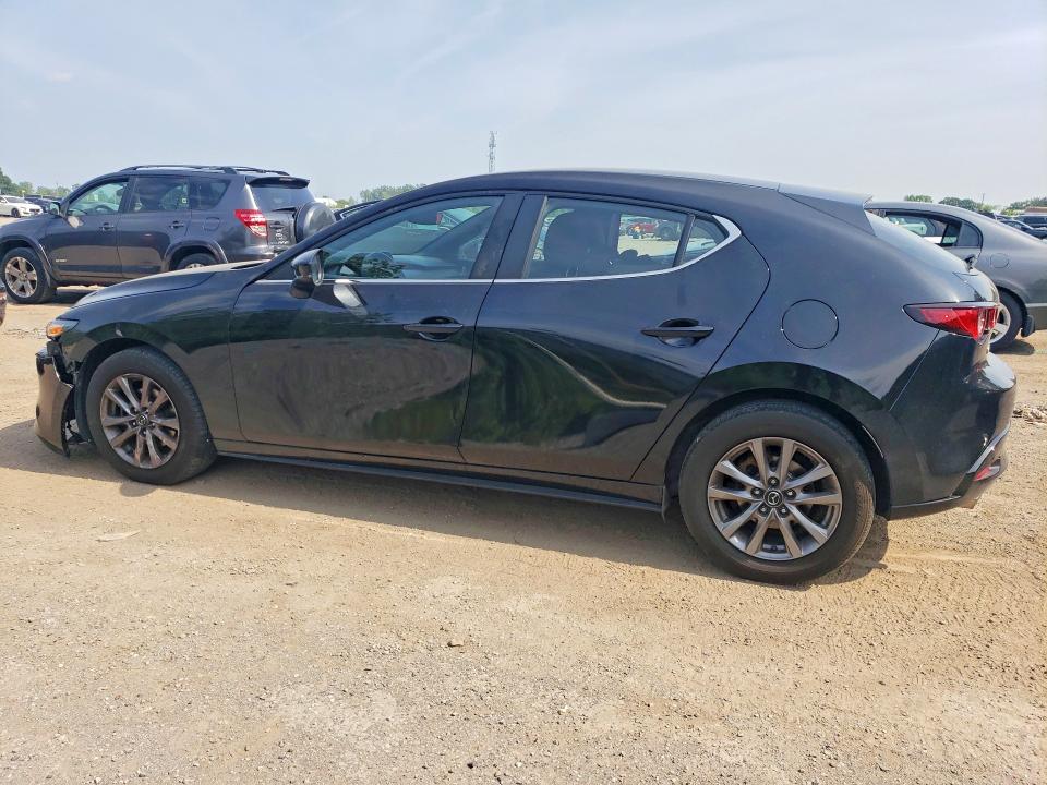 Photo 2 from auction – 2022 MAZDA 3 with VIN JM1BPAK79N1516007