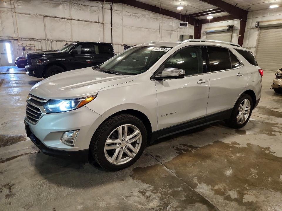 CHEVROLET EQUINOX 2020 with VIN 3GNAXYEX3LS621449 - Photo from auction