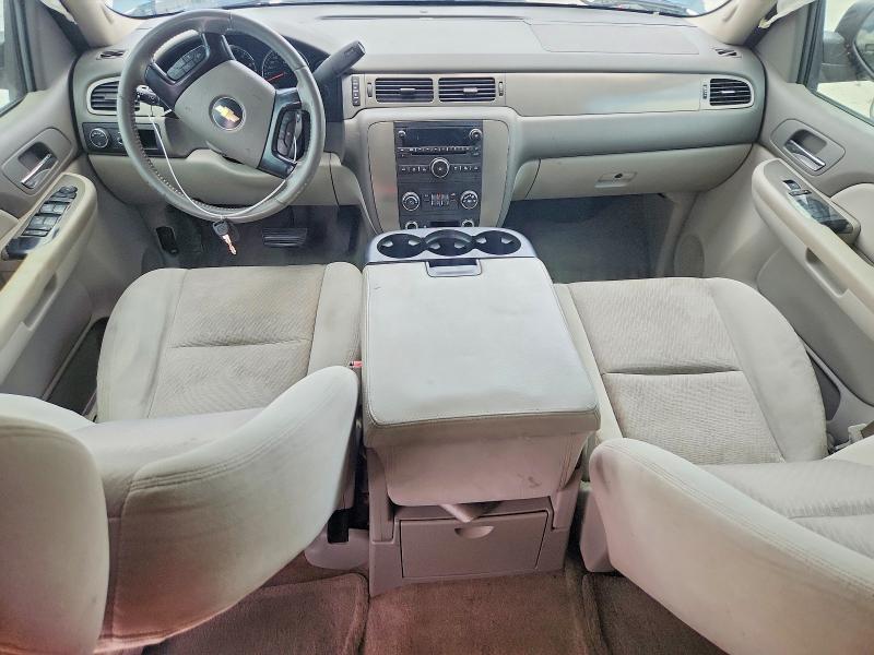 Photo 8 from auction – 2009 CHEVROLET TAHOE with VIN 1GNFC13C79R173432