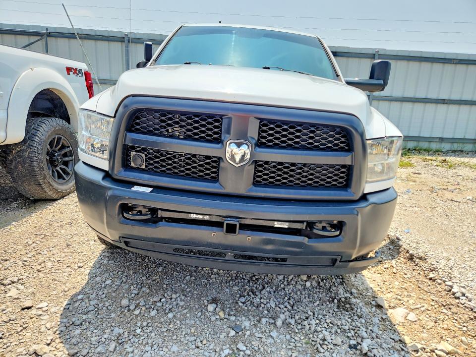 Foto 5 de la subasta – 2017 RAM 3500 con VIN 3C63R3CJ9HG762301