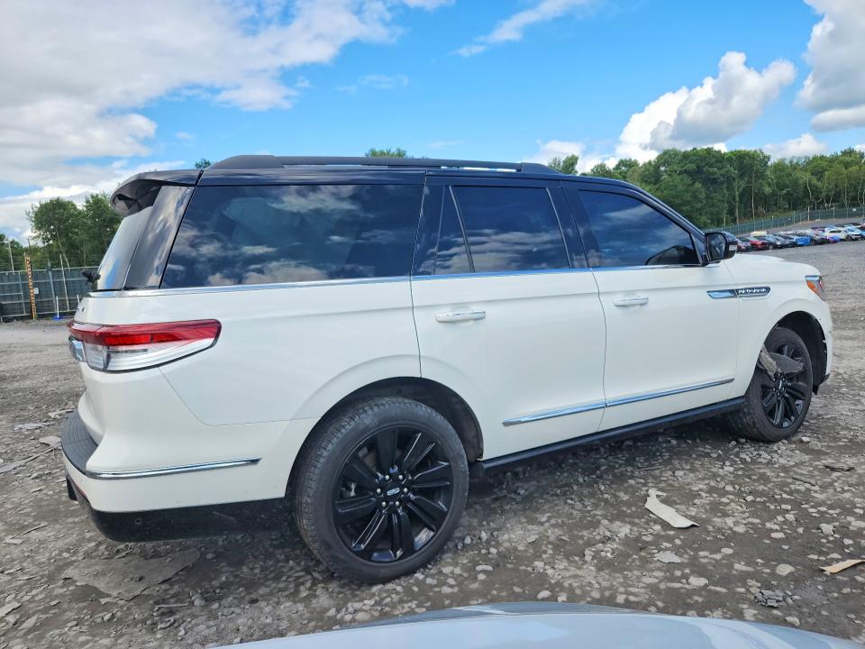 Photo 3 from auction – 2024 LINCOLN NAVIGATOR with VIN 5LMJJ2TG8REL01808