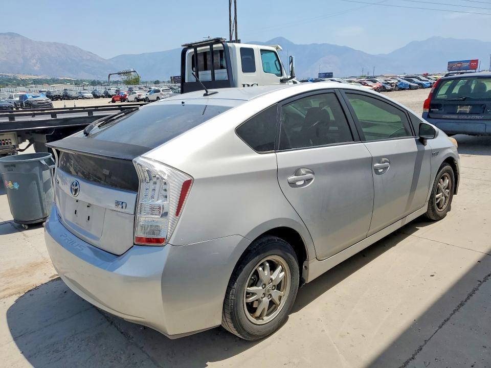 Фото 3 с аукциона – 2010 TOYOTA PRIUS с VIN JTDKN3DUXA0122911