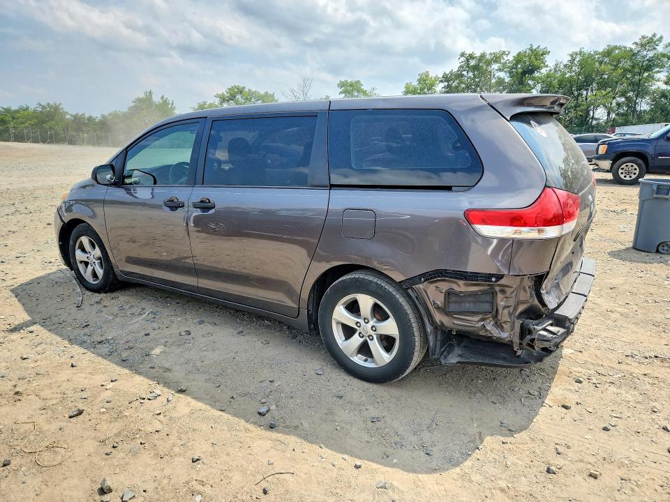 Photo 2 from auction – 2013 TOYOTA SIENNA with VIN 5TDZK3DC0DS381505