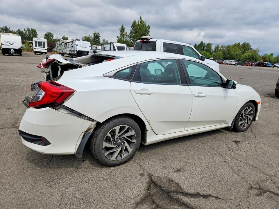Photo 3 from auction – 2016 HONDA CIVIC with VIN 2HGFC2F72GH569912