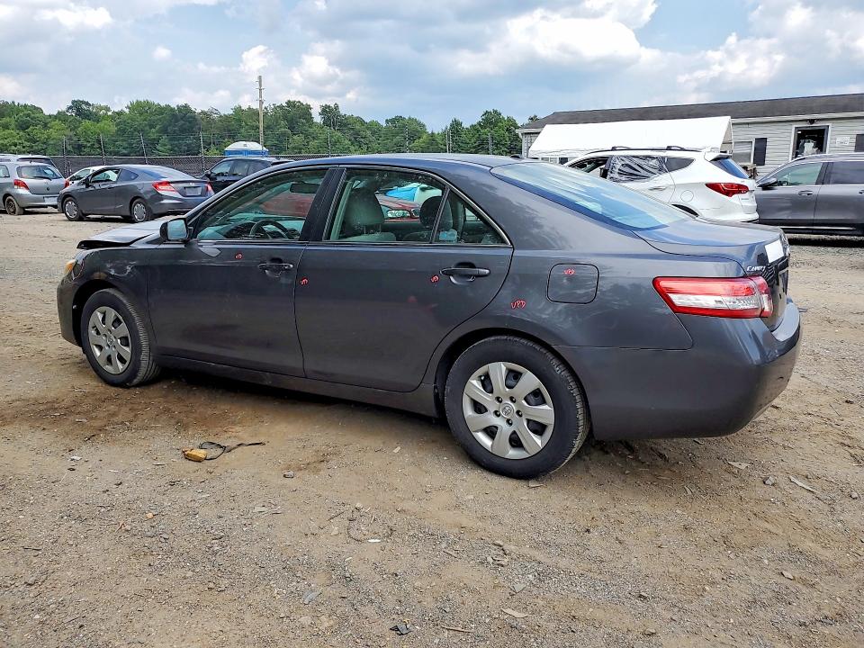 Photo 2 from auction – 2011 TOYOTA CAMRY with VIN 4T1BF3EK2BU757251