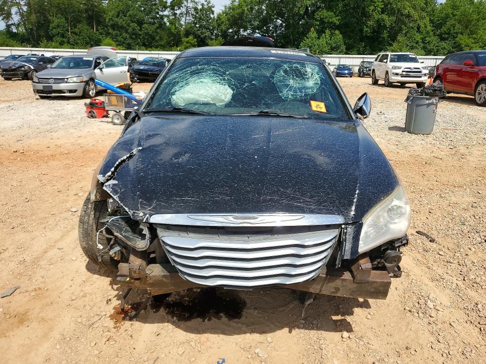 Photo 5 from auction – 2012 CHRYSLER 200 with VIN 1C3CCBCB6CN176009